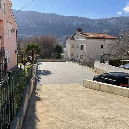 Appartement Ivy Rose Nr 2 *